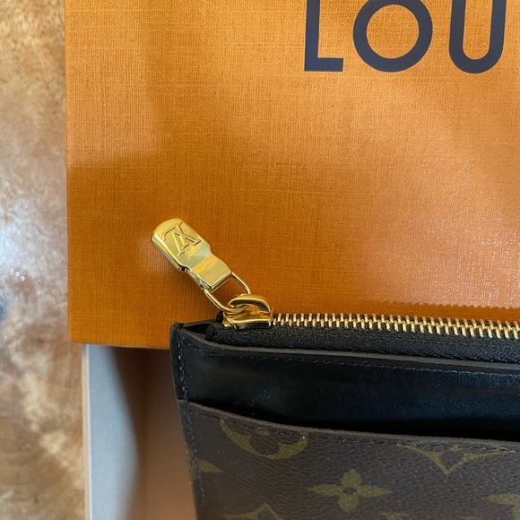 Louis Vuitton Monogram Slim Purse Wallet - Picture 3 of 10